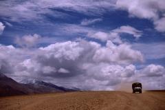 20090929_002_Wolken_Hanel_Tibet_Truck